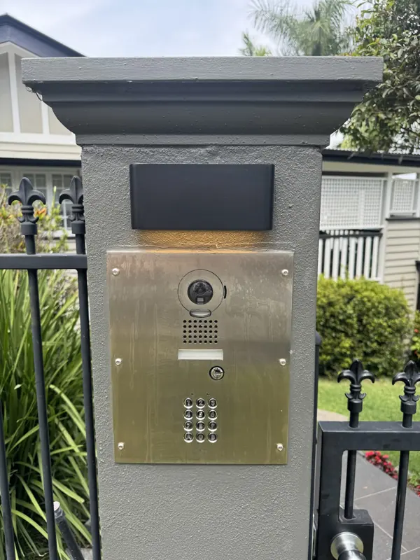 Gate pillar lights at a Brisbane home